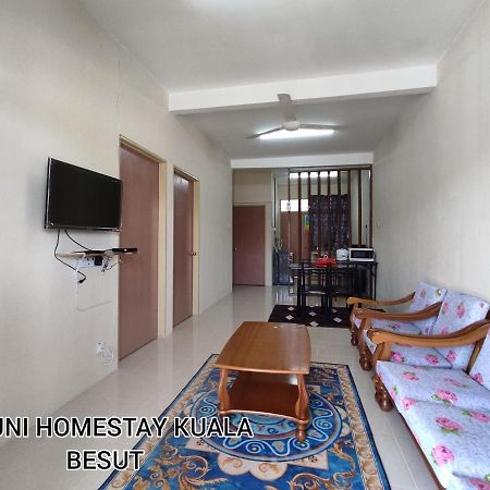 Ayuni Homestay Kuala Besut Terengganu Kampung Kuala Besut Exterior foto