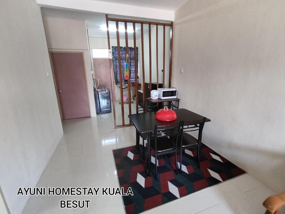 Ayuni Homestay Kuala Besut Terengganu Kampung Kuala Besut Exterior foto