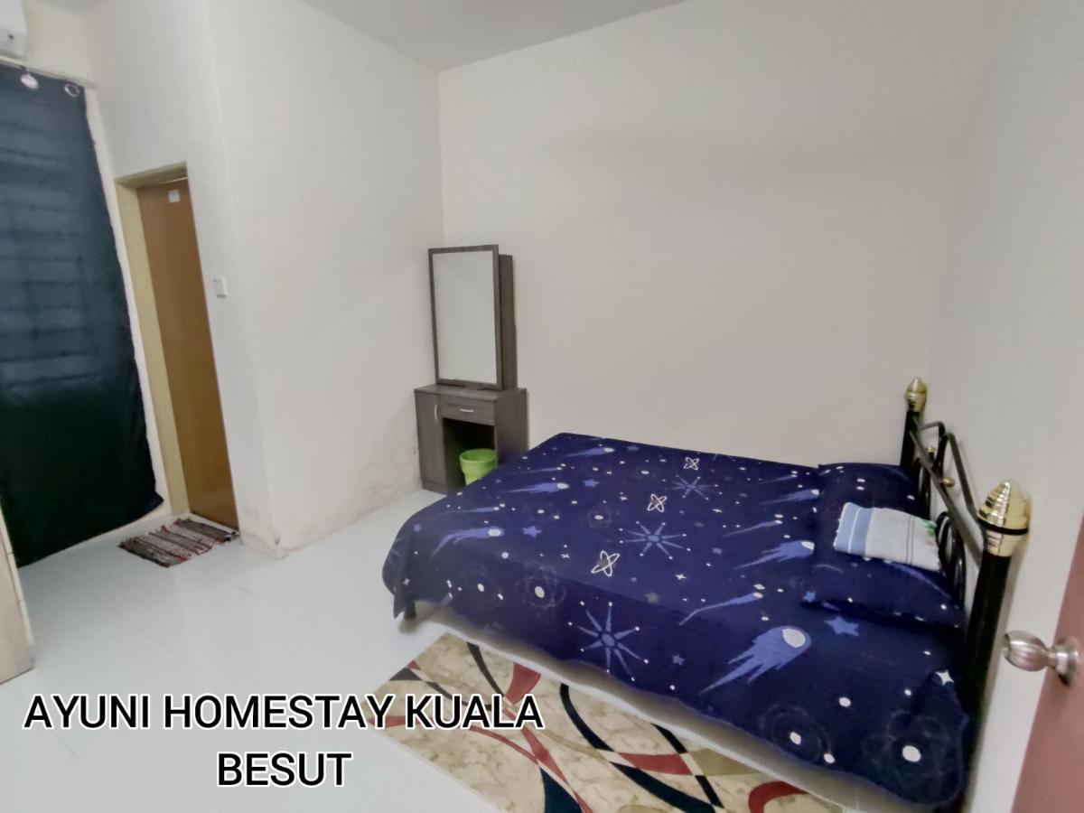 Ayuni Homestay Kuala Besut Terengganu Kampung Kuala Besut Exterior foto